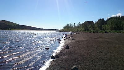 Photos of Hvaleyrarvatn