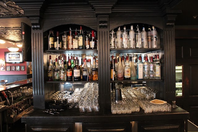 Ceili's Modern Irish Pub