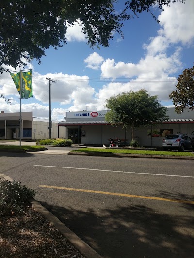 Photos of Ritchies IGA Cobden