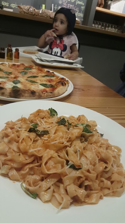 Photos of Feynmans's Pizza