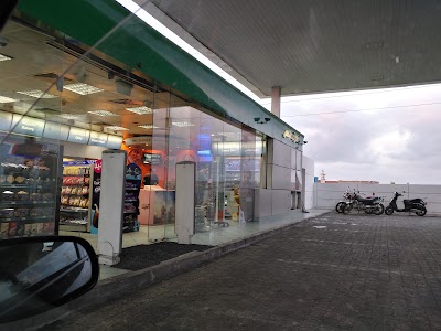 Photos of Emarat Misr Petrol Station - Omaraa