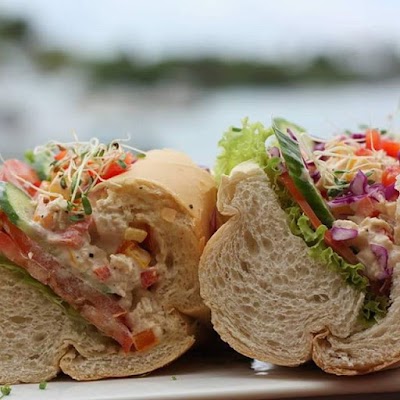 Photos of Saona Caf&eacute;