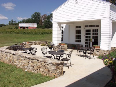 Photos of Three Sisters Vineyards & Winery