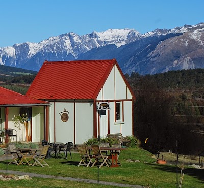 Photos of Tophouse Historic Inn