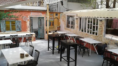 Photos of Oliver's Pub