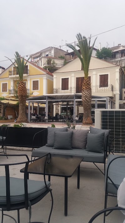 Photos of &Omega;&sigmaf; &Epsilon;&upsilon; &Pi;&alpha;&rho;έ&sigma;&tau;&eta;&tau;&epsilon; Patisserie