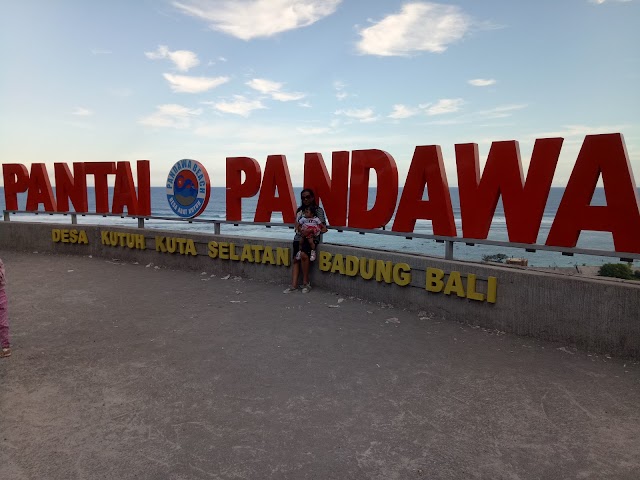 Pantai PANDAWA CLIFF SIGN