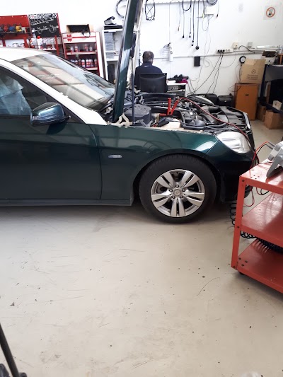 Photos of &Delta;&Epsilon;&Lambda;&Mu;&Pi;&Epsilon;&Tau;&Epsilon;&Rho;&Eta;&Sigma;, &Alpha;&Lambda;., & &Sigma;&Iota;&Alpha; &Omicron;.&Epsilon;.