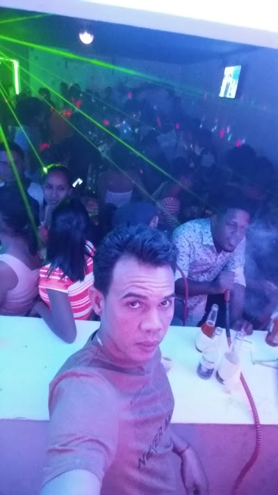 bar