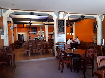 Photos of Restaurant Caf&eacute; Chez Boune 3 ສາຂານະຄອນຫລວງ