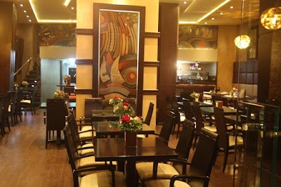 Photos of Manhattan Restaurant
