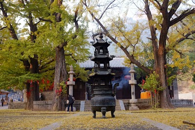 Photos of Lingyan Temple