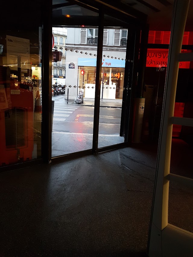 Market Paris Demours