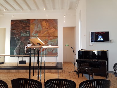 Photos of Videb&aelig;k Kirke