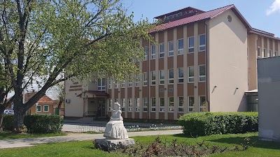 Photos of Mezők&ouml;vesd V&aacute;rosi &Ouml;nkorm&aacute;nyzat Rendelőint&eacute;zete