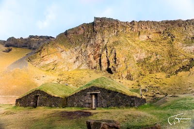 Photos of Herj&oacute;lfsdalur