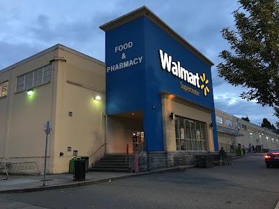 Photos of Walmart Grandview Supercentre
