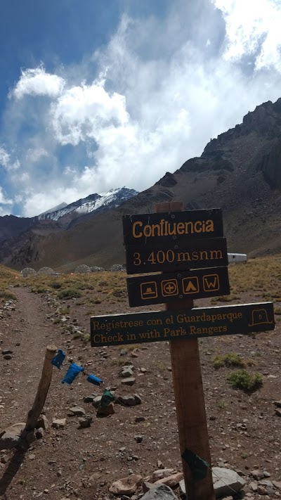 Photos of Confluencia