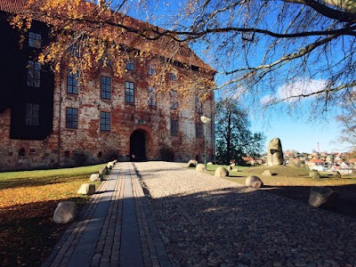 Photos of MADK&AElig;LDEREN KOLDINGHUS