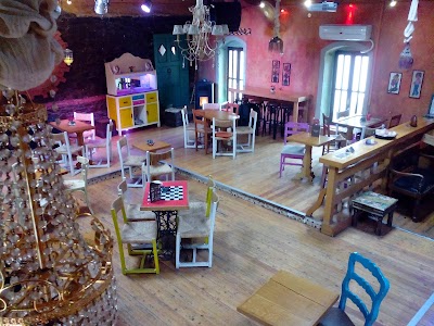 Photos of &Sigma;&omicron;&upsilon;ί&tau;&alpha; Art Cafe