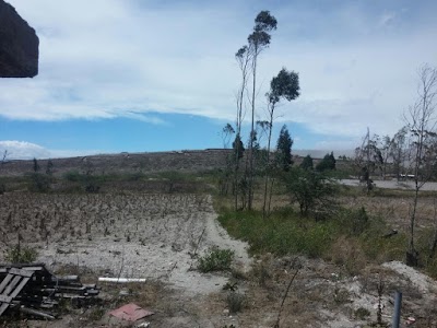 Photos of Pucar&aacute; de Rumicucho / Ruins / Ruinss
