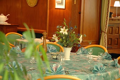 Photos of Restaurant "Les Pierres Du Diable" - R&eacute;cr&eacute;alle