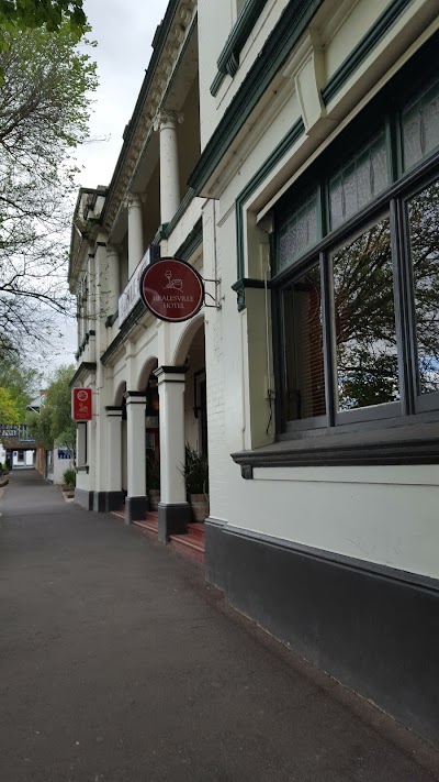 Photos of Healesville Hotel