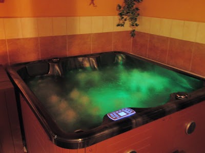 Photos of Private hot tub and infrared public &Scaron;umperk