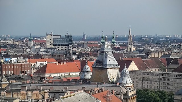 ELTE Egyetemi Könyvtár