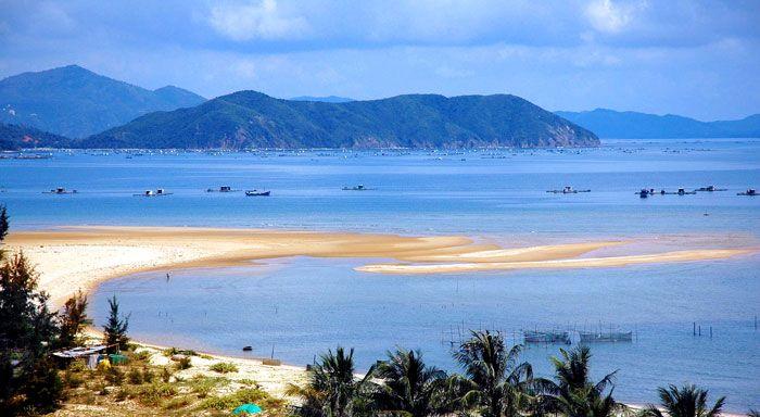 Những bãi biển đẹp ở miền Bắc phù hợp để du lịch mùa hè