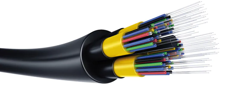 Imagen ilustrativa de cómo luce un cable de fibra óptica de altas prestaciones. Sikora.net