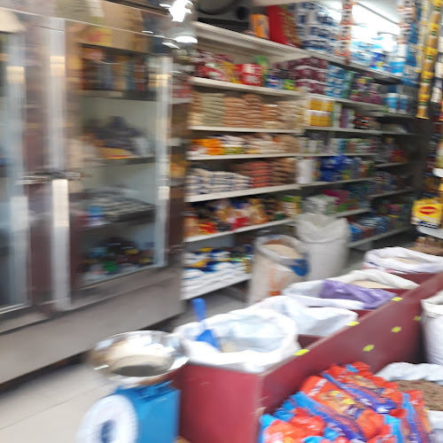 Minimarket Santa Lucía - Quito