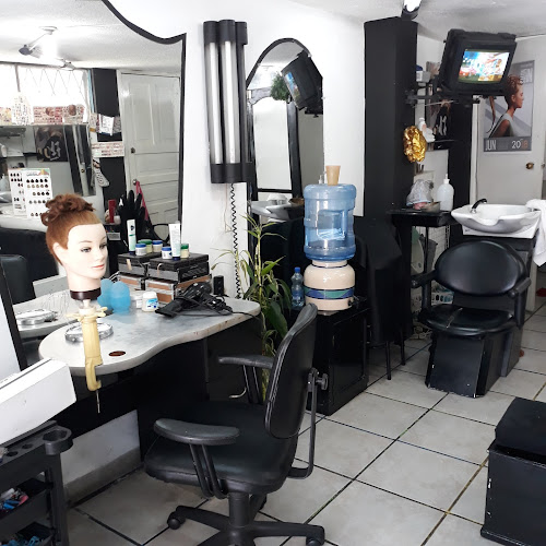 Opiniones de Peluquería Jhaneth en Quito - Peluquería