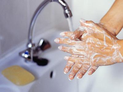 http://www.foodpoisonjournal.com/uploads/image/hand_washing.jpg