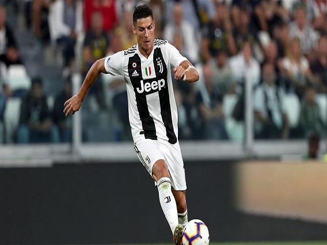 Ronaldo được mệnh danh là cầu thủ giàu nhất thế giới