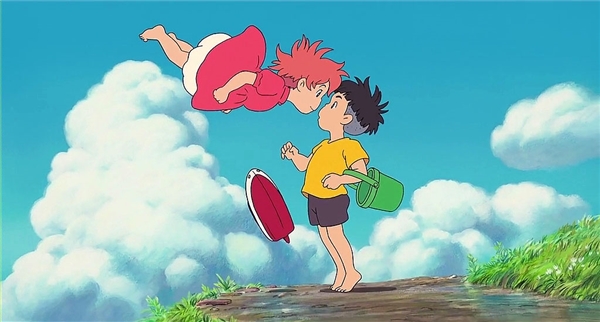 Tình cảm ngây thơ đáng yêu giữa Ponyo và Sousuke khiến người xem phải xiêu lòng.