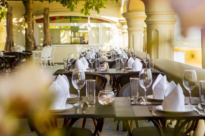 https://lanrung.com.vn/wp-content/uploads/2020/02/Restaurant-7.jpg