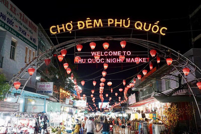 tour-du-lich-phu-quoc-cho-dem-duong-dong