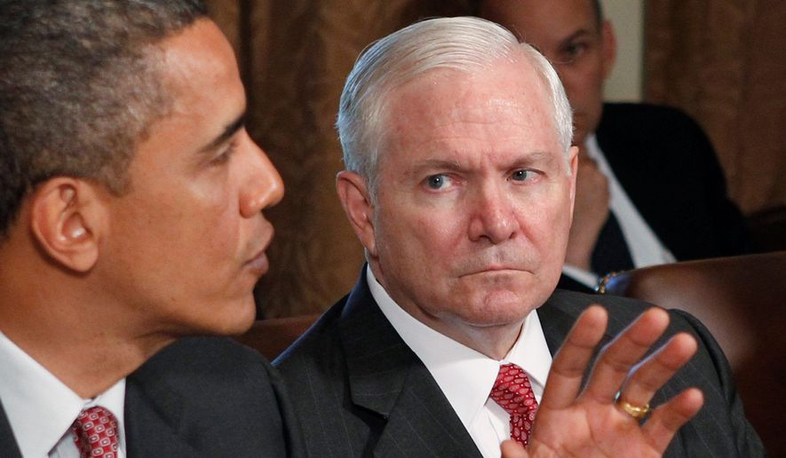 Obama and Robert Gates.jpg