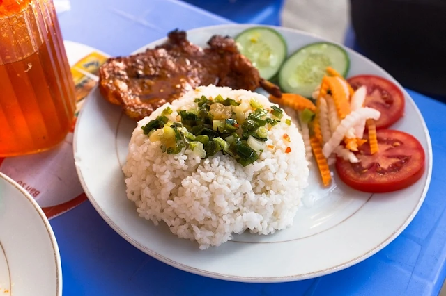 Nhà hàng Cơm Tấm – Địa chỉ ăn uống nổi tiếng ở Côn Đảo