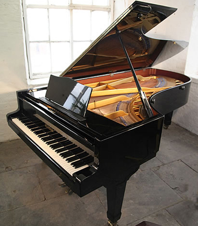 Đàn piano cơ Bluthner được chế tác tinh xảo bằng thủ công cùng chất lượng âm thanh tuyệt vời