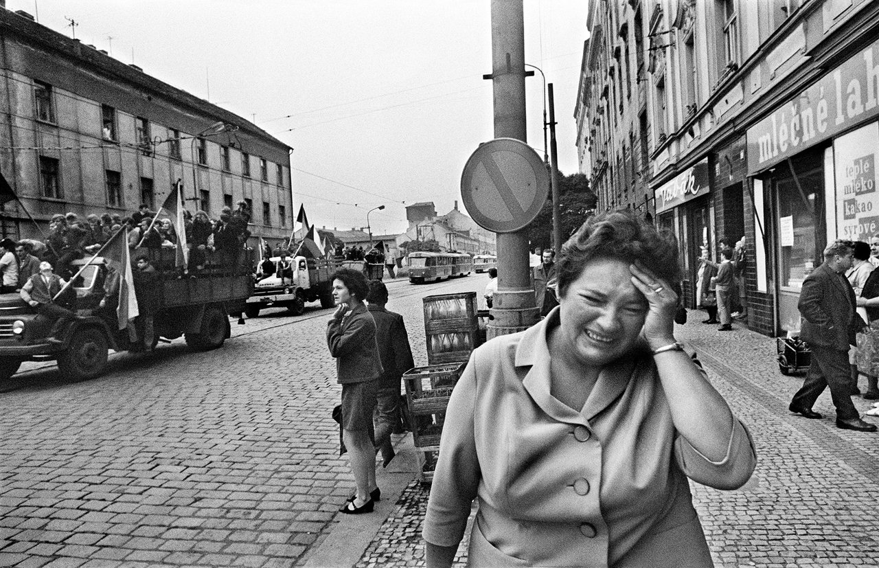 Москва чехословакия. Йозеф Куделка Praha 1968. Йозеф Куделка вторжение Прага 1968. Йозеф Куделка вторжение 68 Прага.