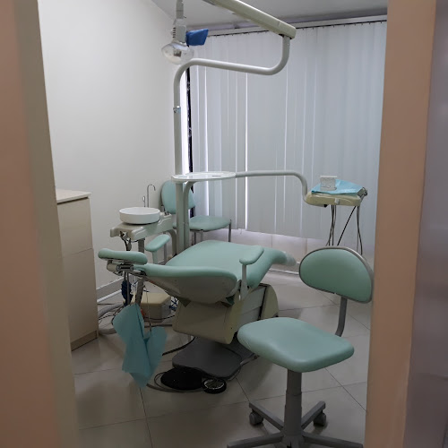Natural Dent - Dentista