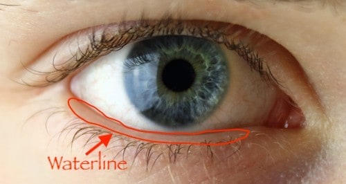 eye-doctors-warning-the-sneaky-side-effects-of-waterproof-makeup-ask