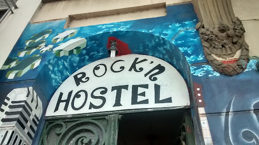 COOL RAÚL ROCK'N HOSTEL