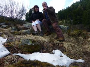 Marian en Dick in deOostenrijkse sneeuw of wat daar van over was