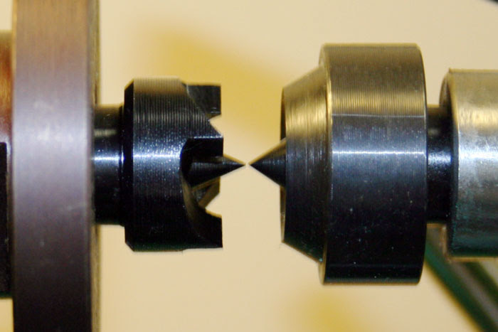 Central Machinery 10x18 Wood Lathe Chuck - All about Lathe Machine