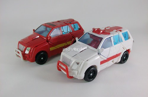 Transformers Ratchet Classic Henkei vs Ironhide - modo alterno