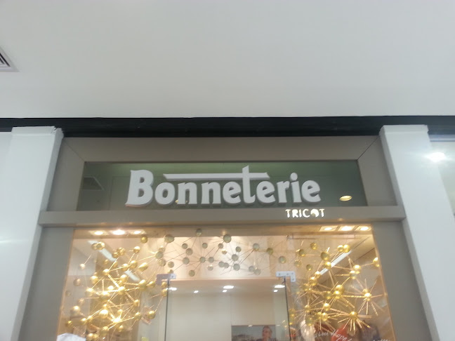 Bonneterie Tricot (Praia de Belas) - Loja de roupa