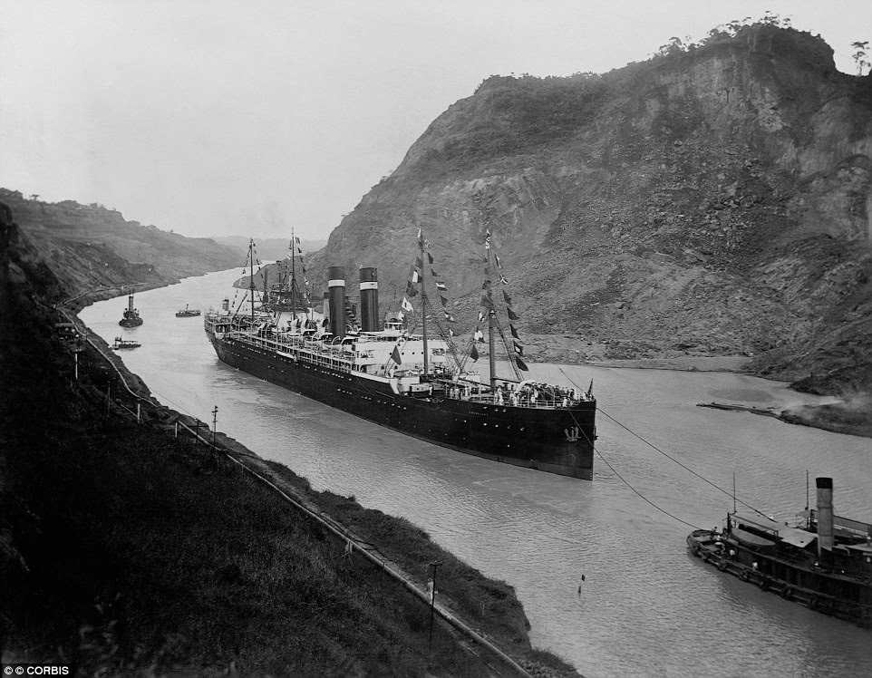 The S.S. Kronland crossed through the Panama in 1915, pulled by the U.S. Gaton tug boat. The canal now passes around 15,000 ships a year